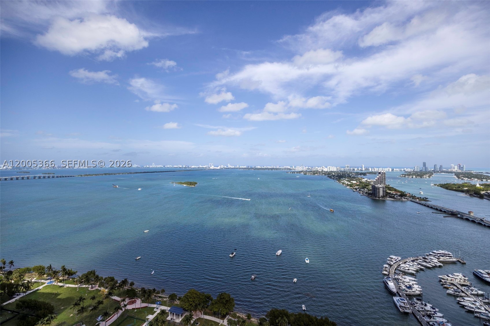 1750 N Bayshore Dr 3801 — photo