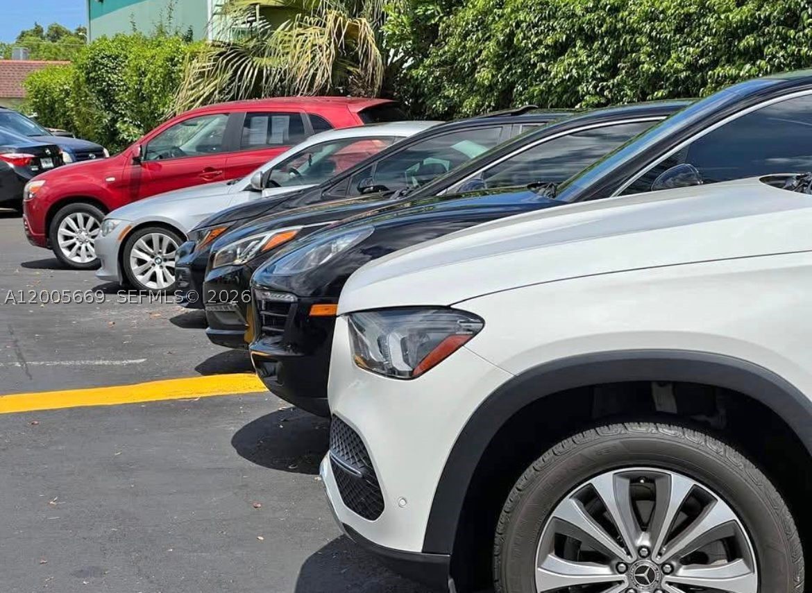 Auto Sales & Detailing For Sale In Margate — photo