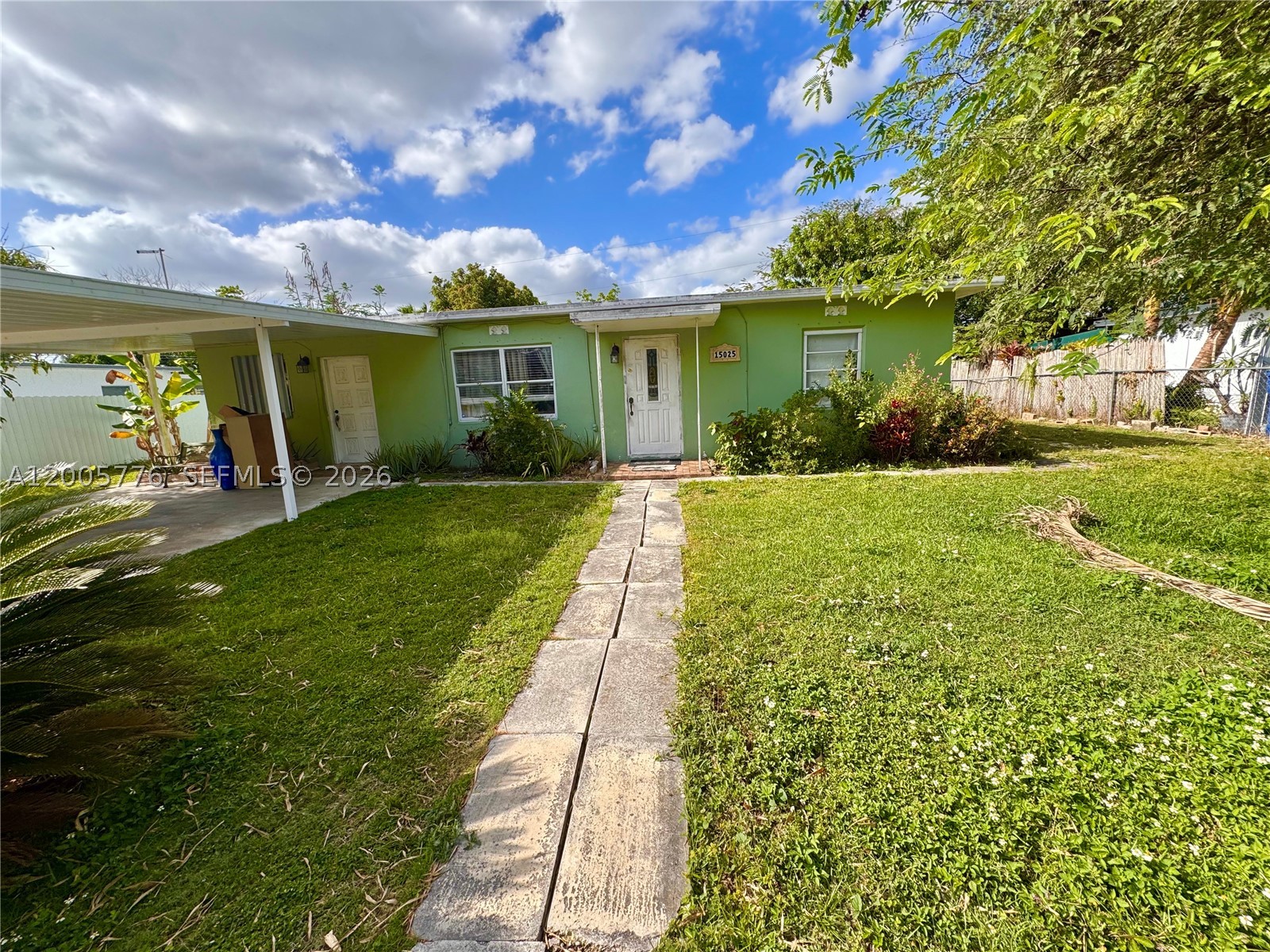 15025 Garfield Dr — photo