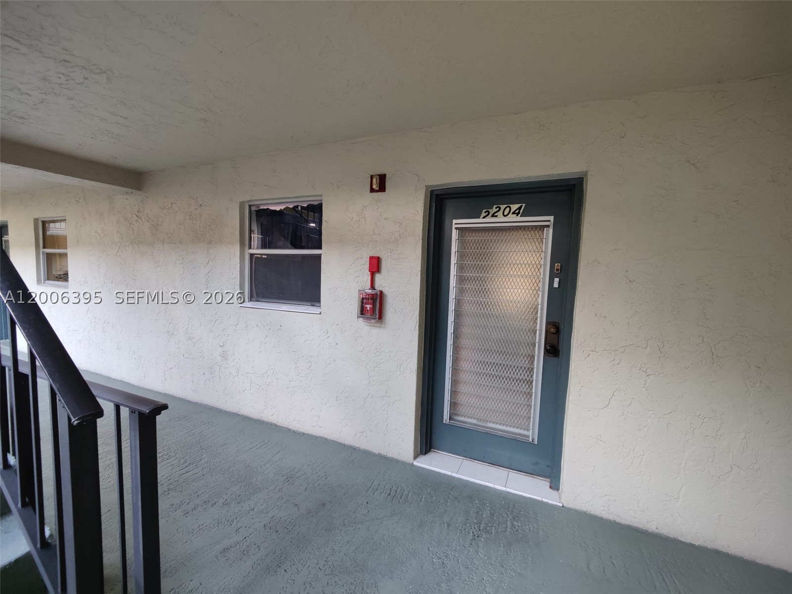 1810 N Lauderdale Ave 2204 — photo