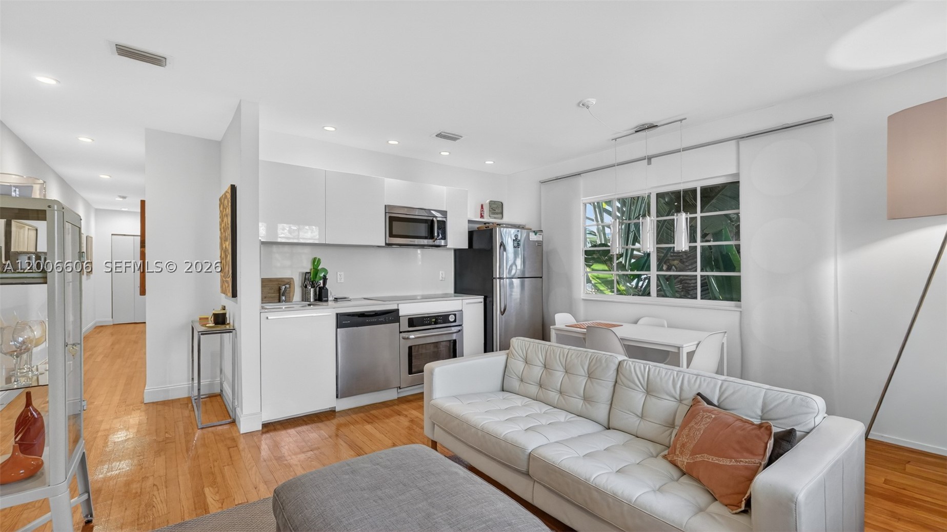 1410 Euclid Ave 6 — photo