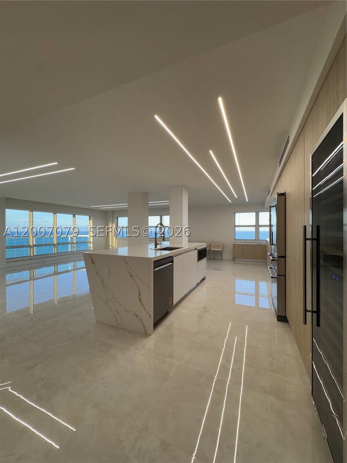 3410 Galt Ocean Dr 901N — photo