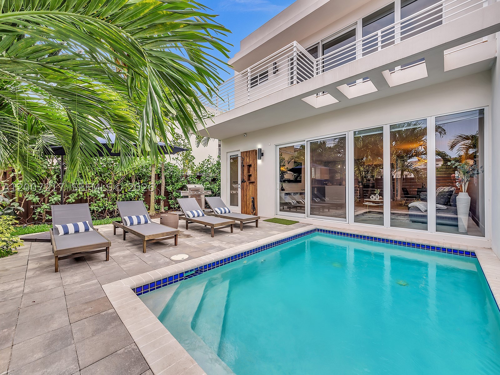 1808 Coral Ridge Dr — photo