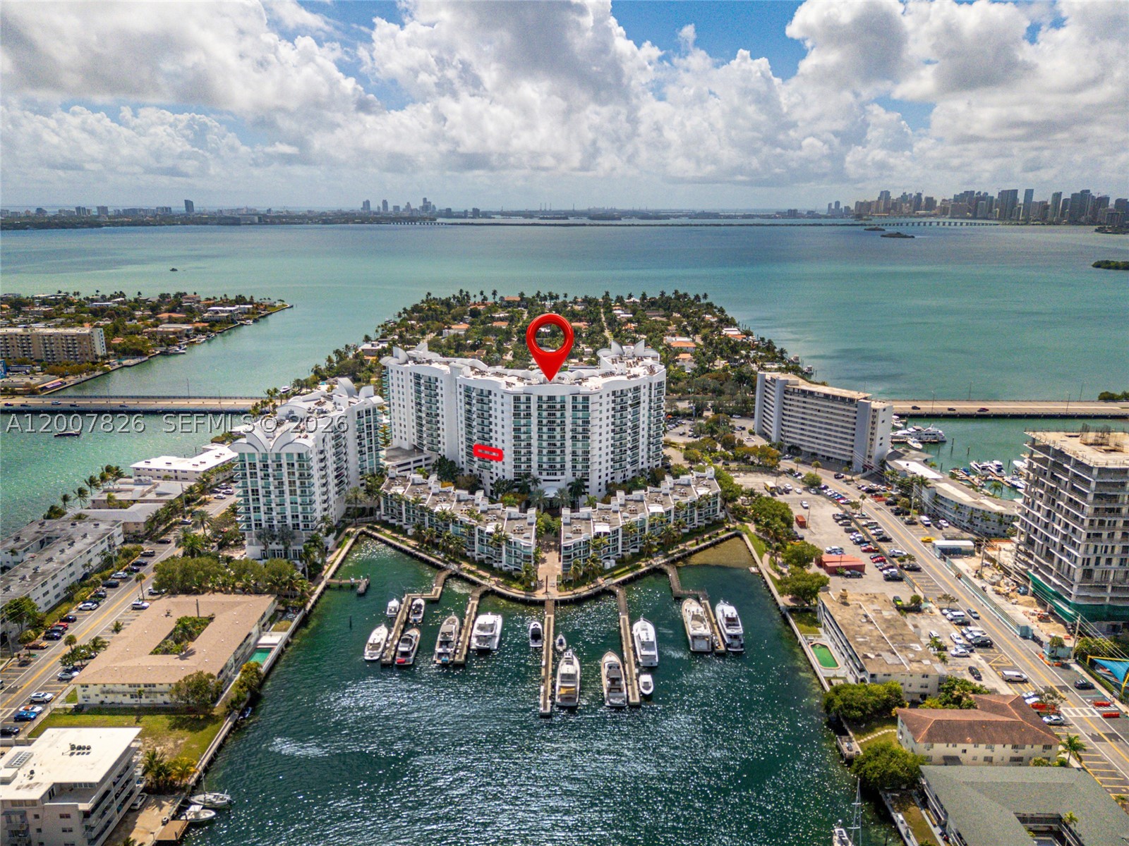 7900 Harbor Island Dr 703 — photo