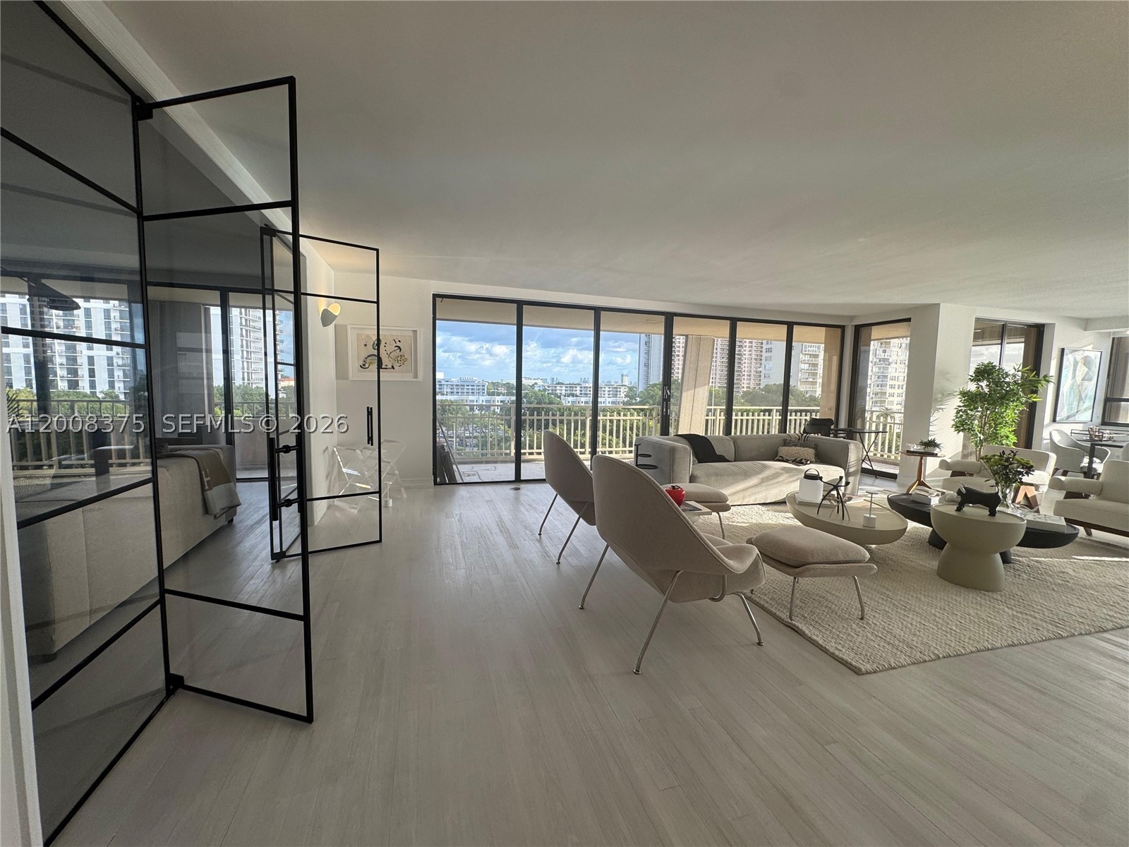 11113 Biscayne Blvd 558 — photo