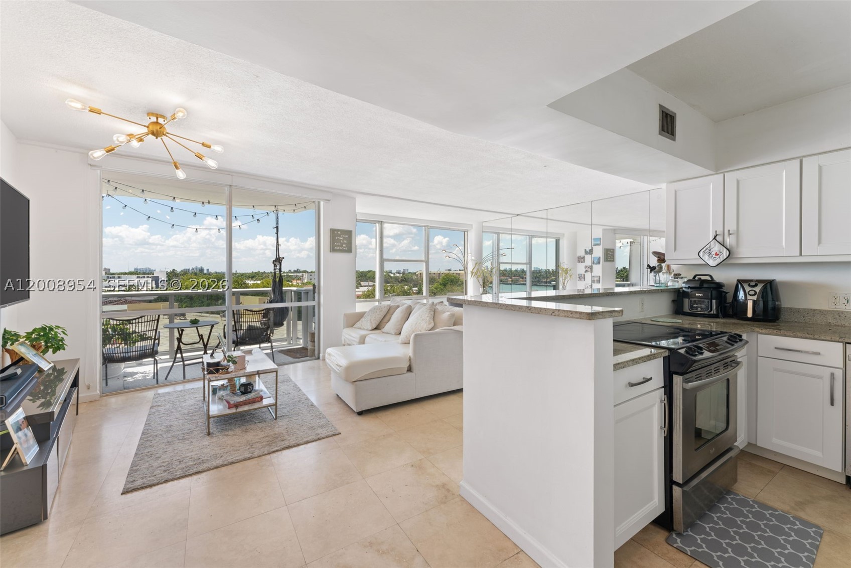 900 Bay Dr Unit 421 — photo