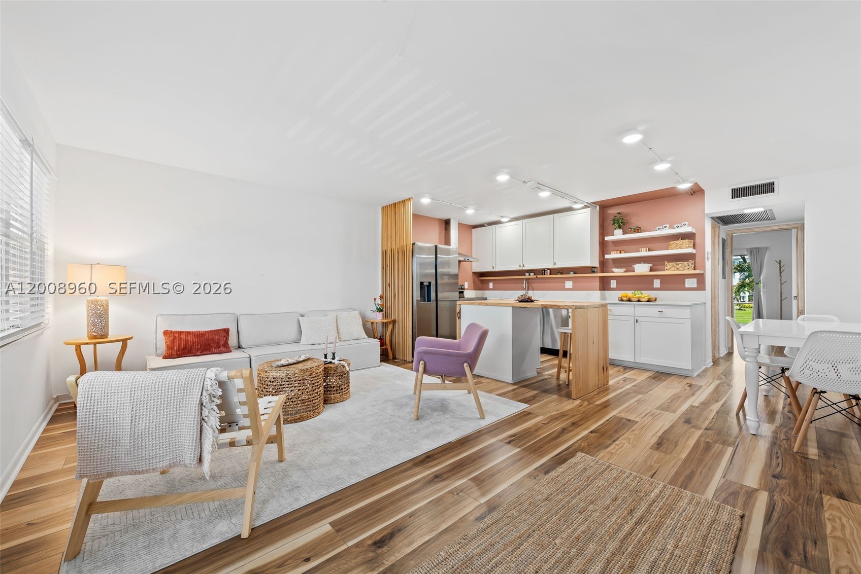 2130 Cambridge F 2130 — photo