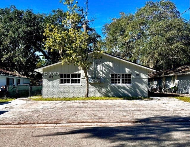 504 Rosland 504 — photo