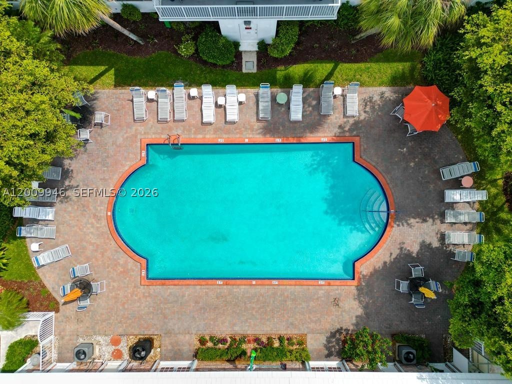 400 S Cypress Rd 424 — photo