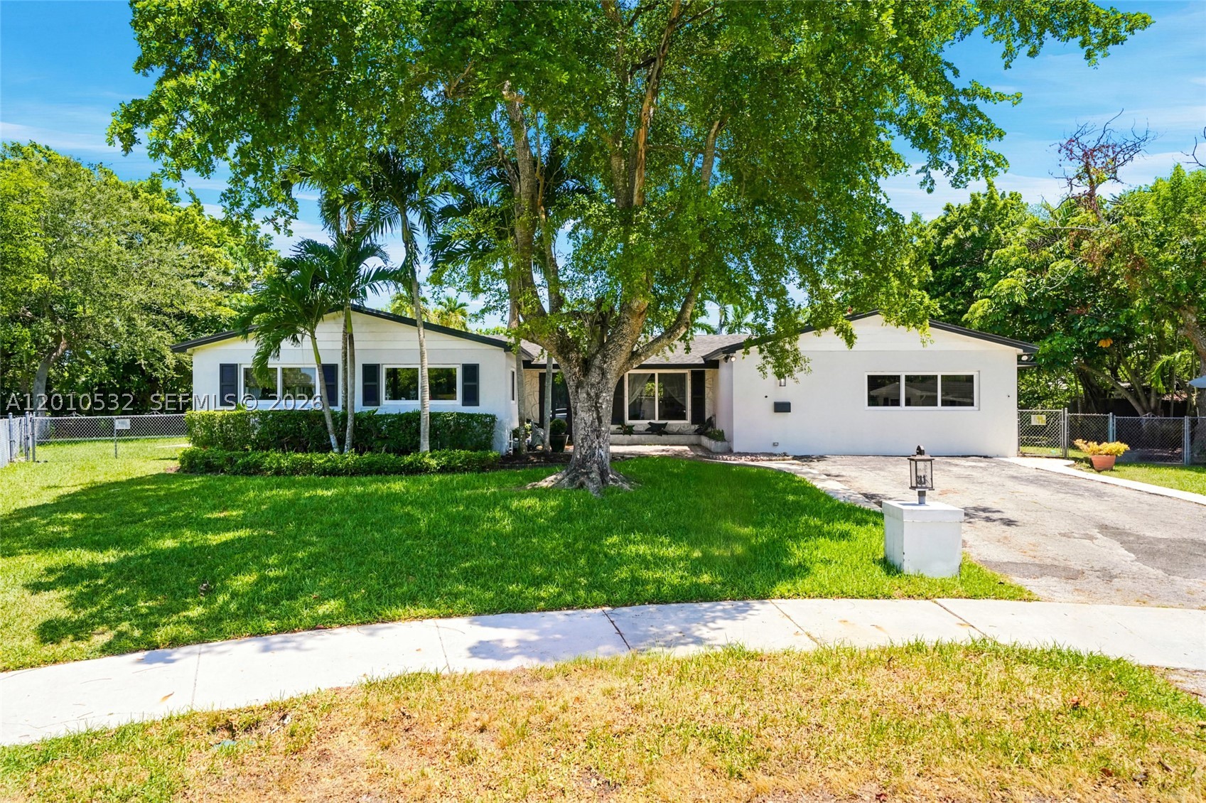 9331 SW 104th Ct — photo