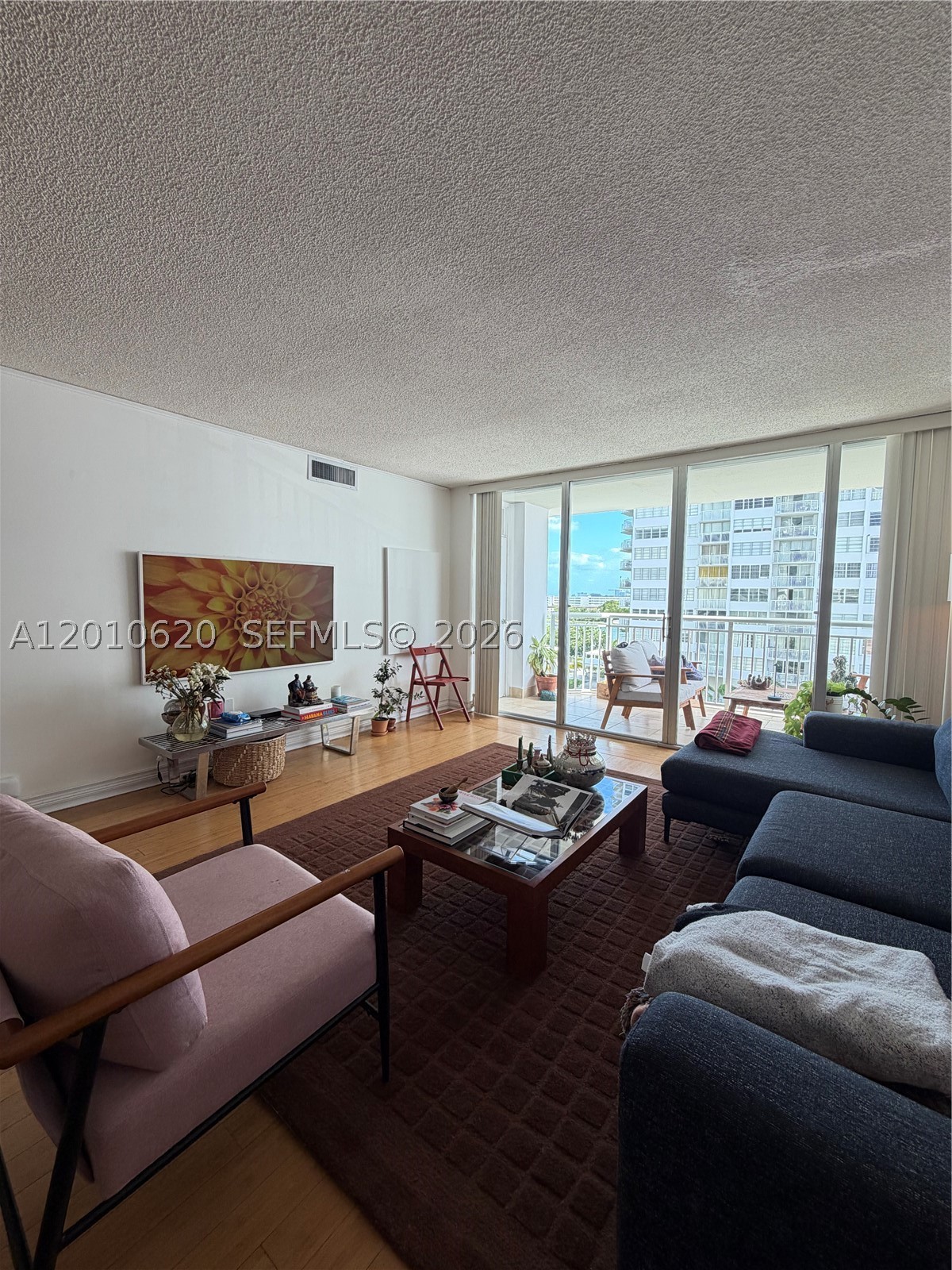 18061 Biscayne Blvd 601 — photo