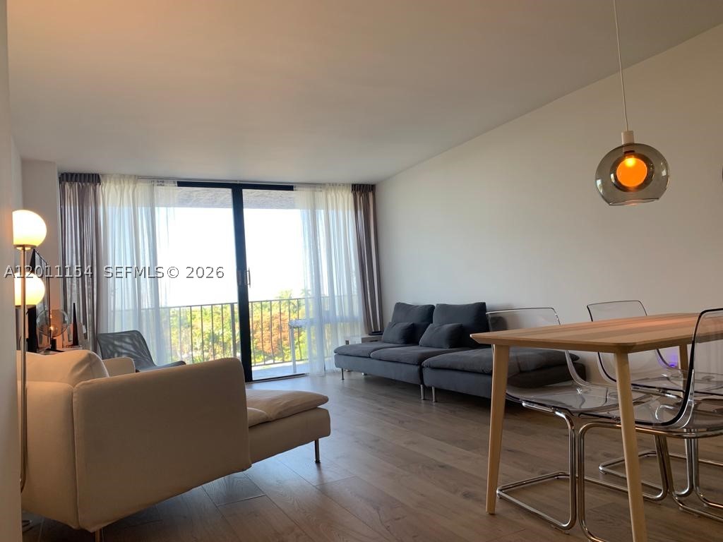 780 NE 69th St 506 — photo