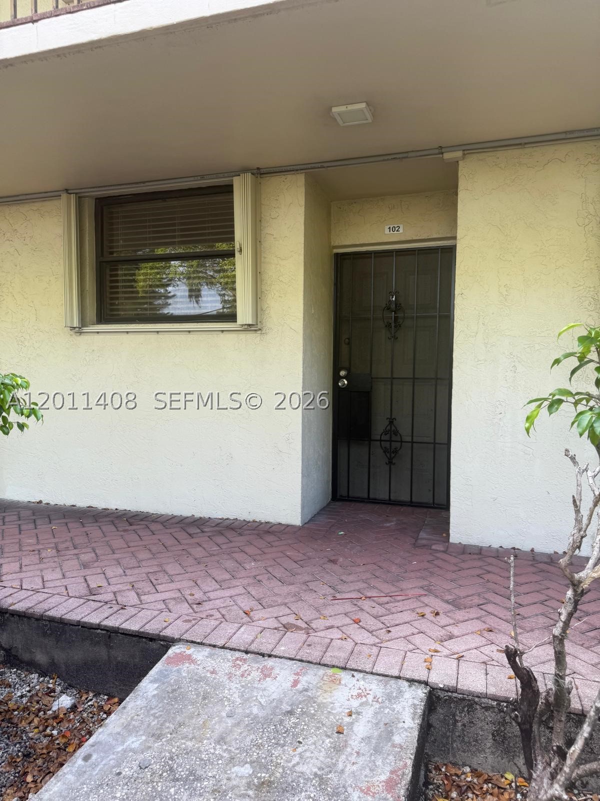 109 Lake Emerald Dr 102 — photo