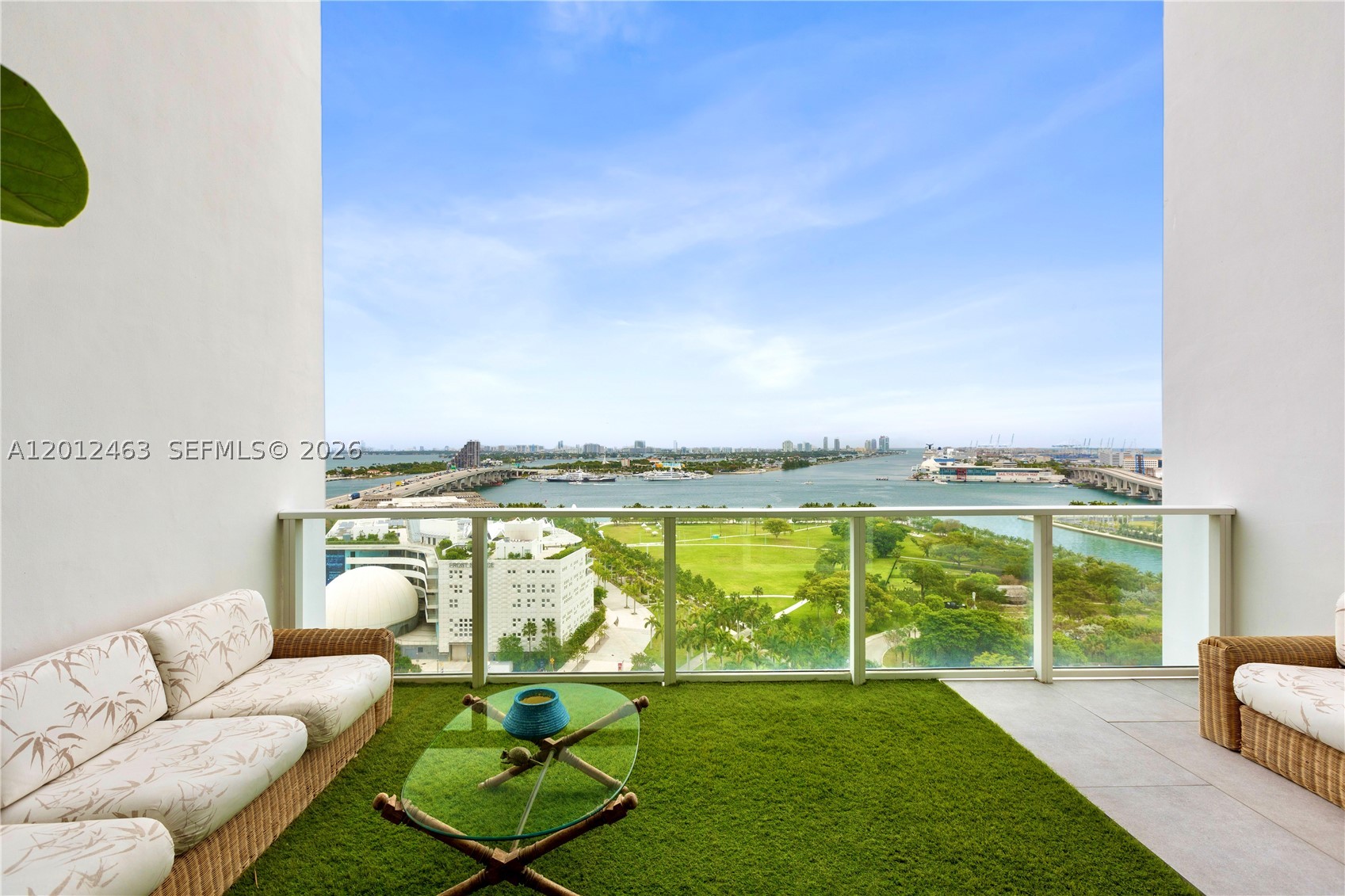 1040 Biscayne Blvd 1602 — photo