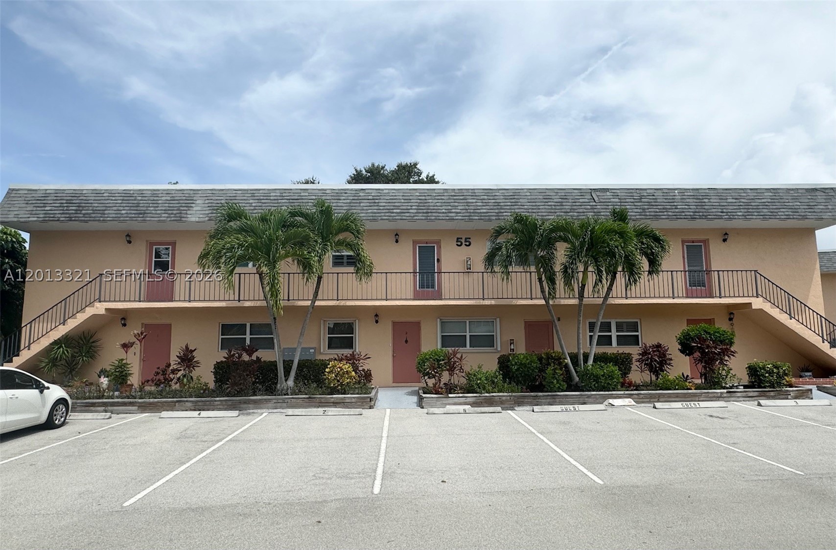 2950 SE Ocean Blvd 555 — photo