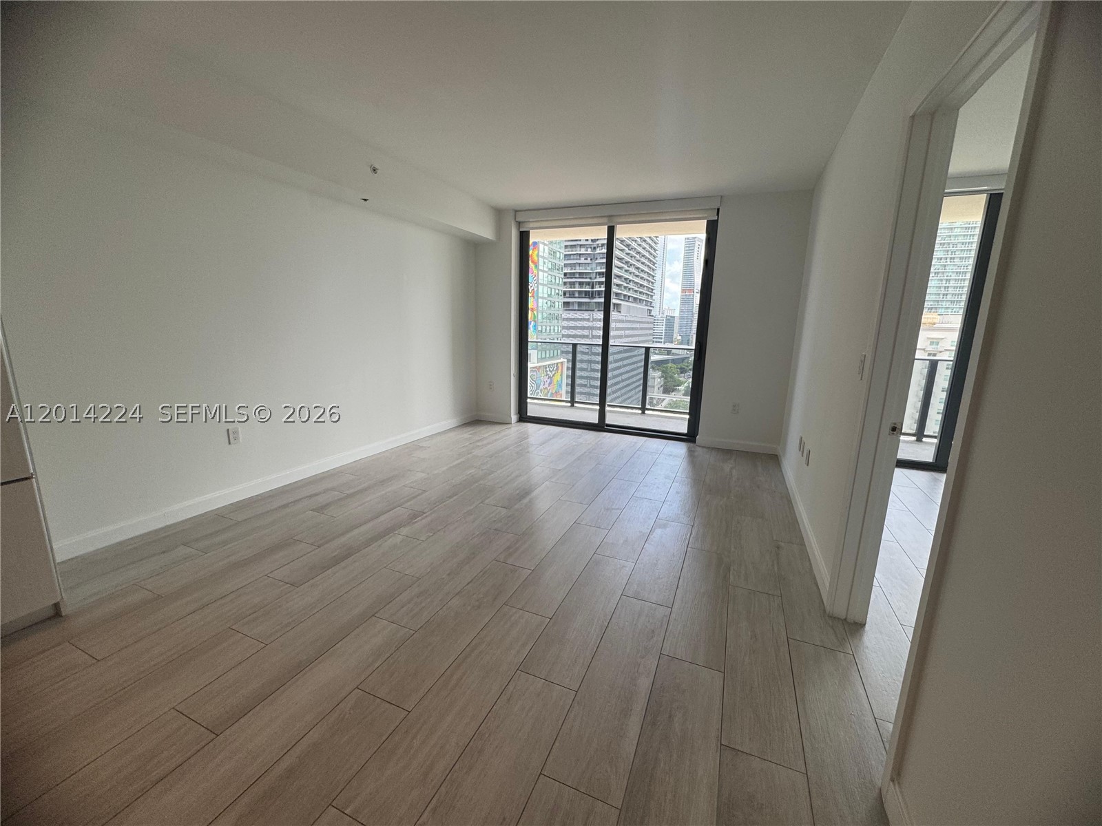 45 SW 9th St 1104 — photo