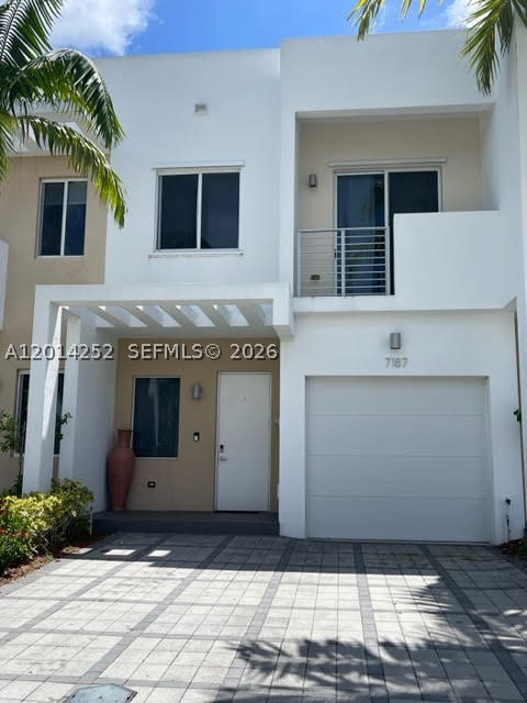7187 NW 103 Path 7187 — photo