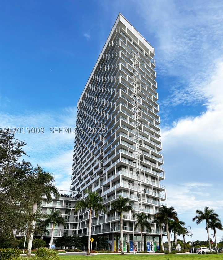 2000 Metropica Way 1207 — photo