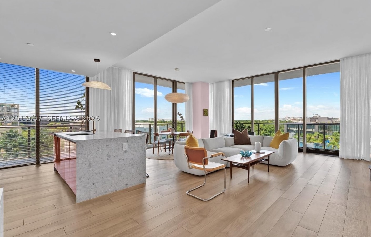 2678 Tigertail Ave 601 — photo