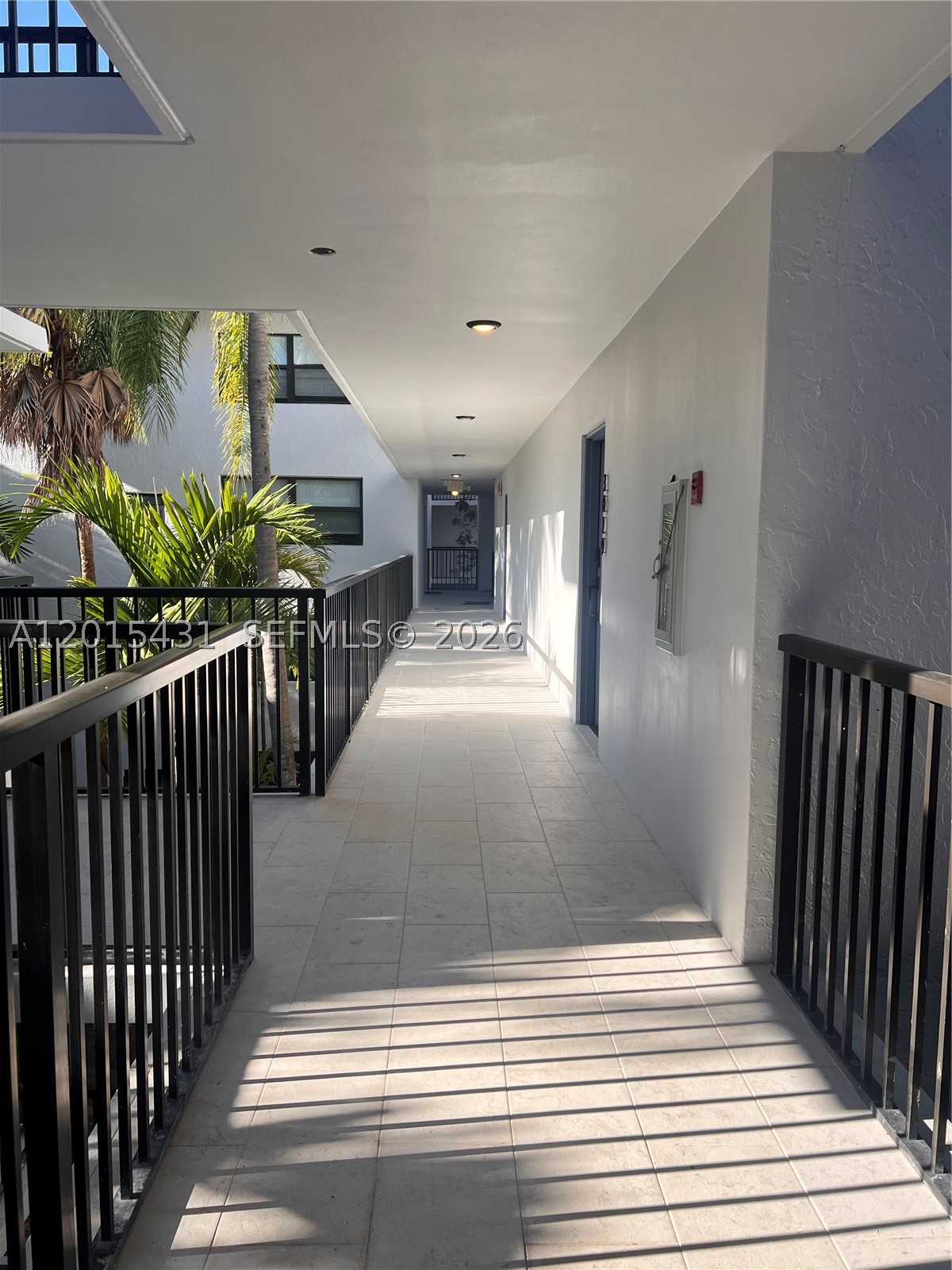 55 Ocean Lane Dr 3030 — photo