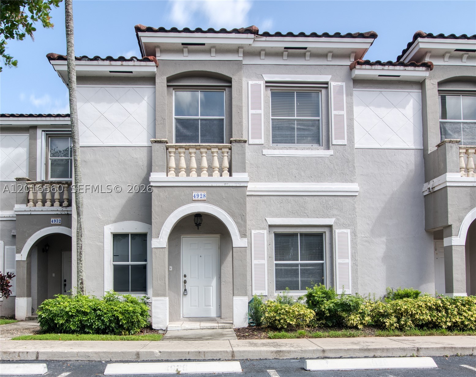 4928 SW 140th Ter 2 — photo