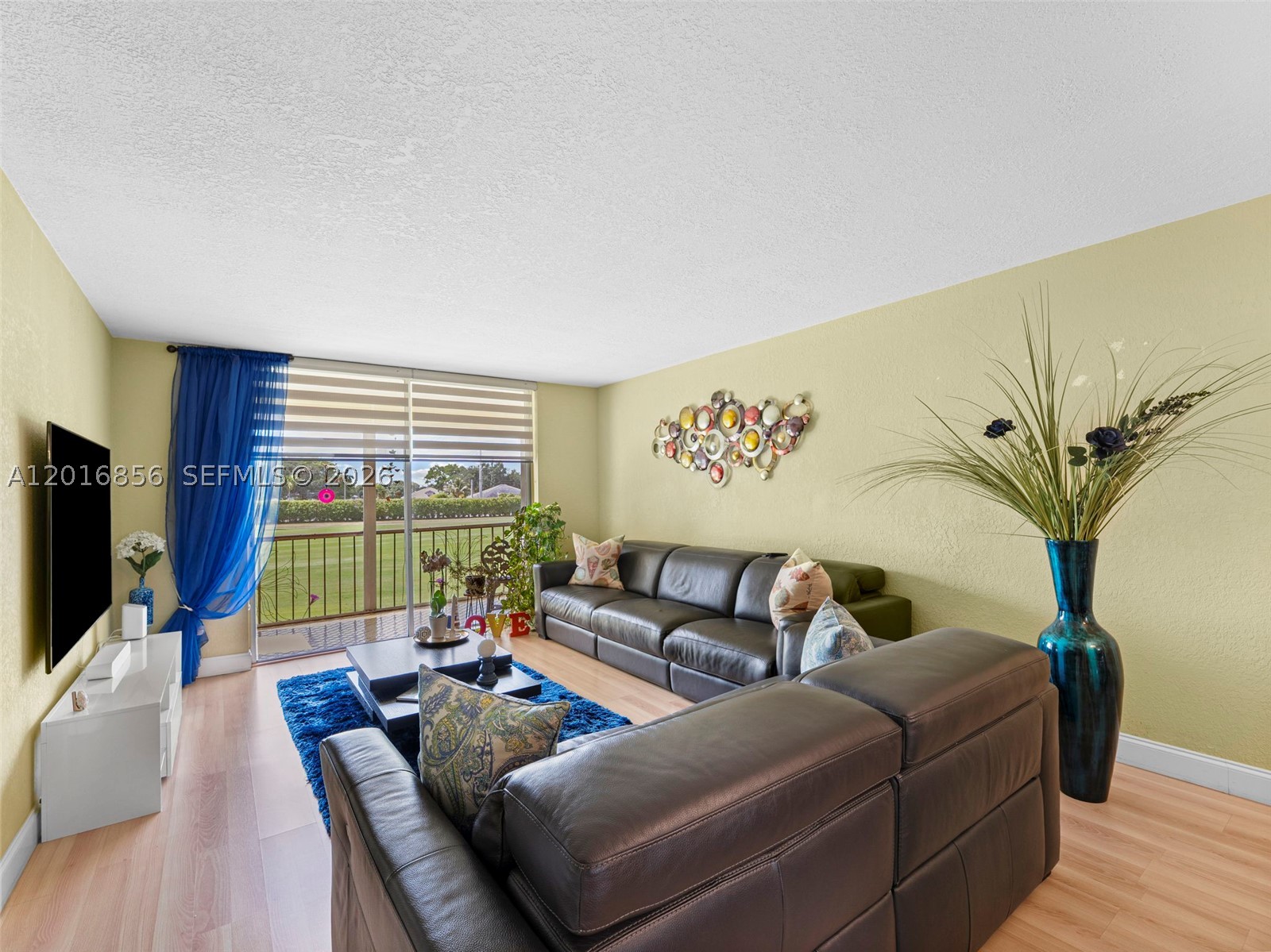 9820 S Hollybrook Lake Dr 208 — photo