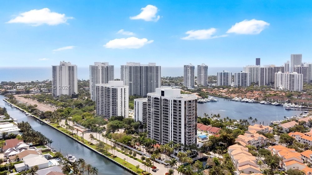 3600 Yacht Club Dr 1801 — photo