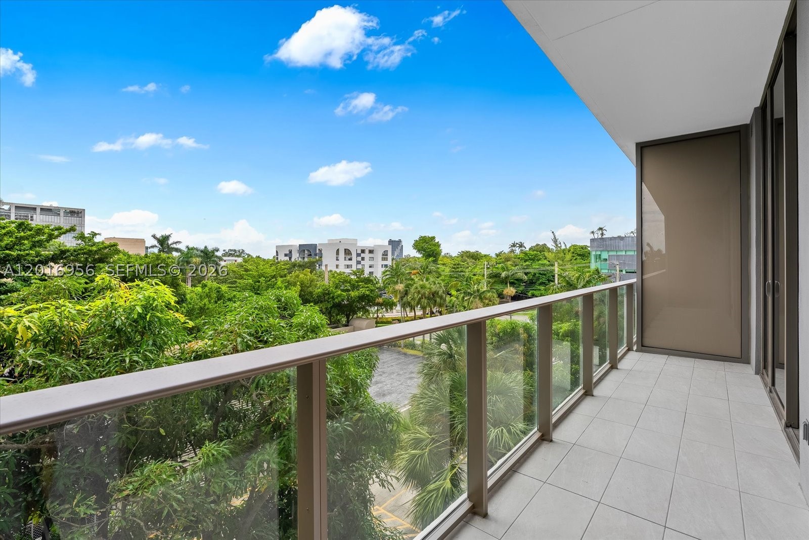 2678 Tigertail Ave 315 — photo