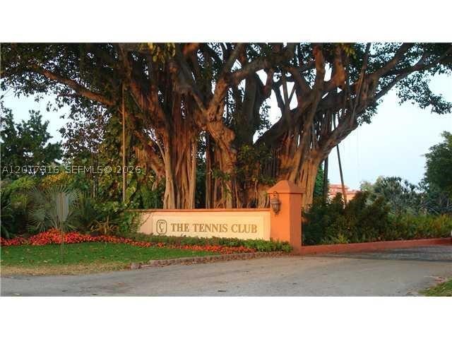 660 Tennis Club Dr 101 — photo