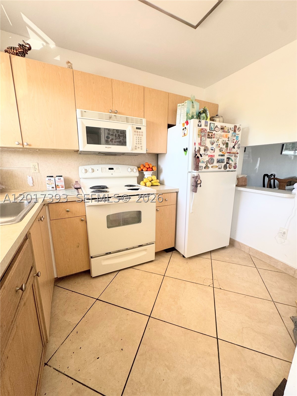 8130 Sunrise Lakes Blvd 202 — photo
