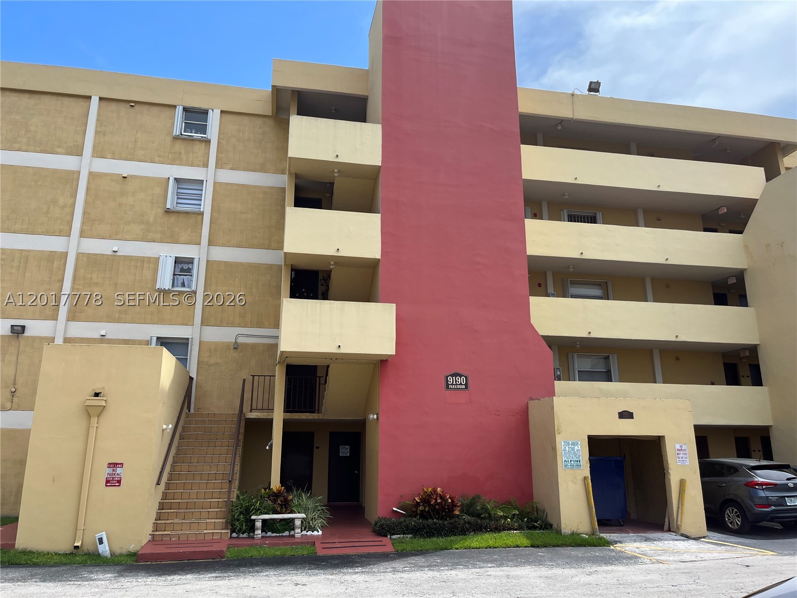 9190 Fontainebleau Blvd 202 — photo