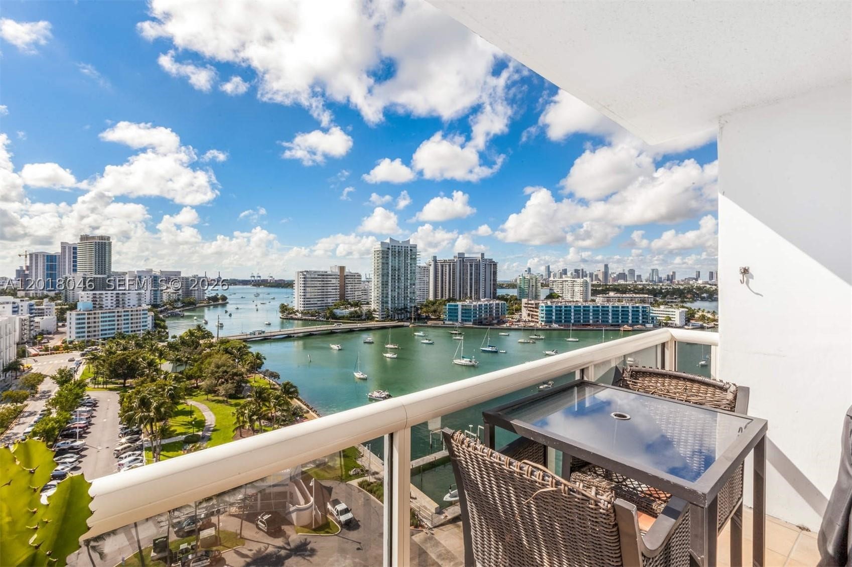 1800 Sunset Harbour Dr 1601 — photo