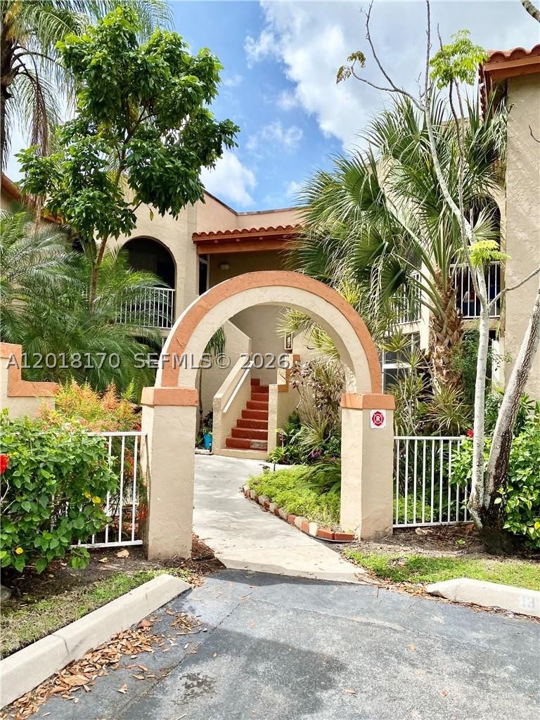 365 SW 86th Ave 203 — photo