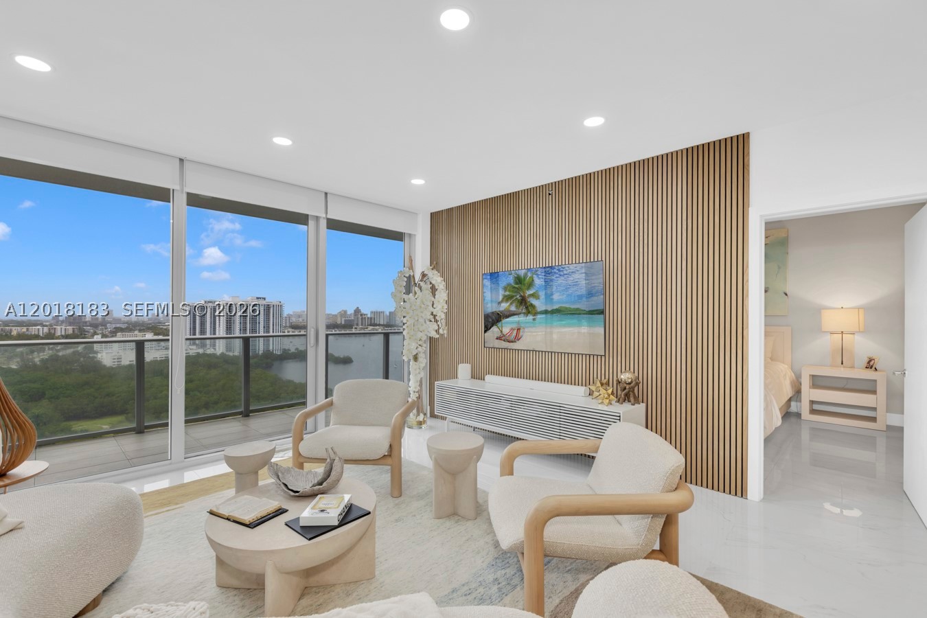 16385 Biscayne Blvd 2101 — photo