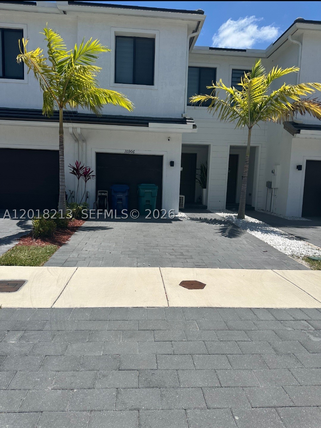 10906 SW 232nd Ter — photo