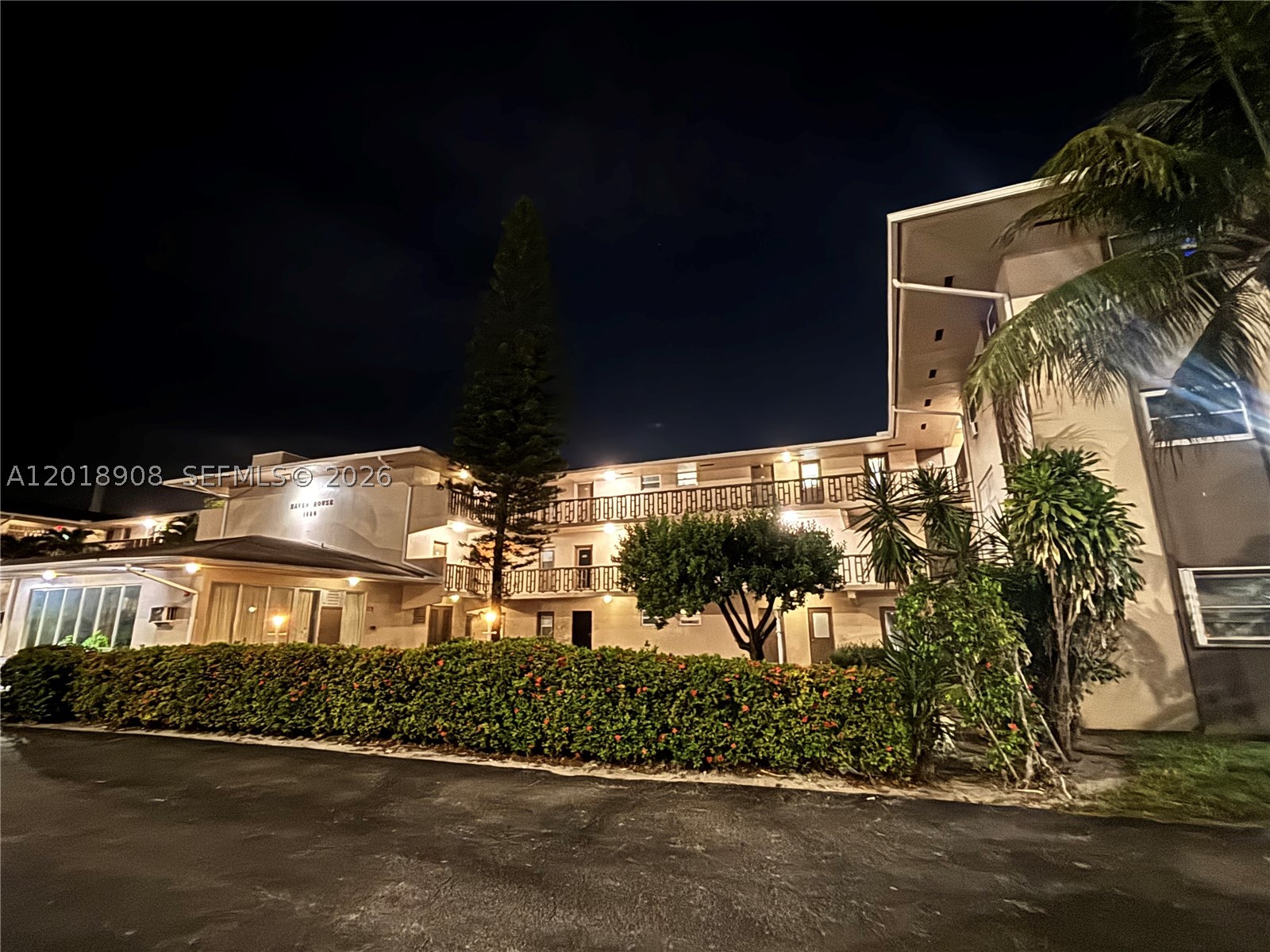 1480 E Sample Rd 209 — photo