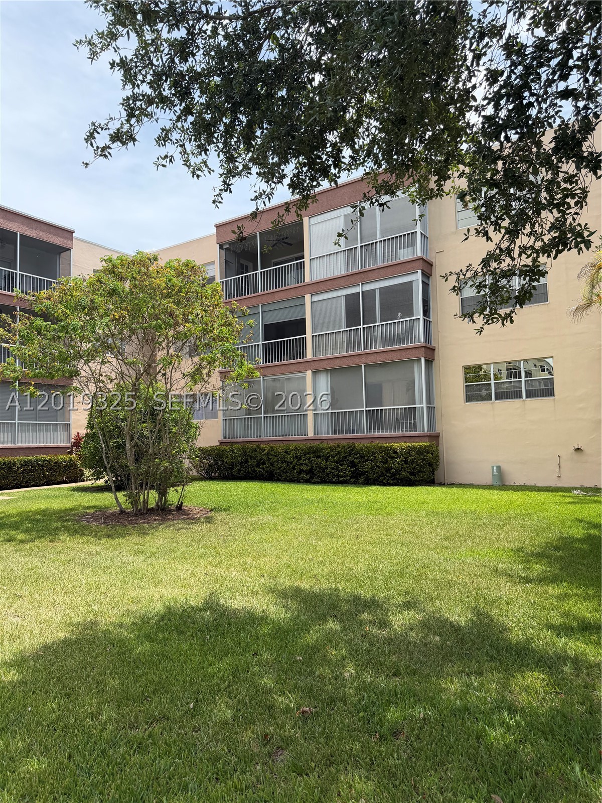 6701 Cypress Rd 109 — photo
