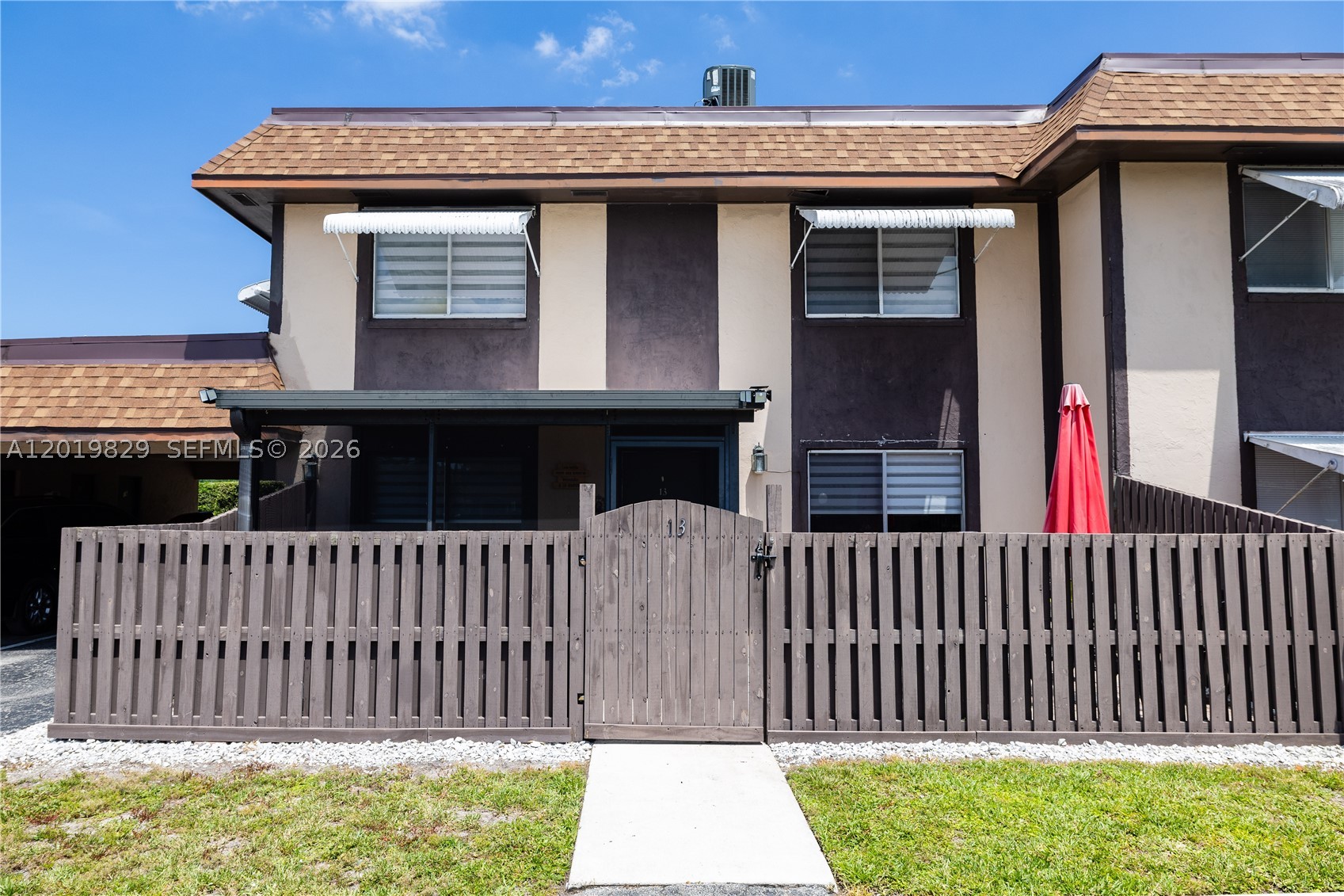 2130 Sherwood Forest Blvd 13 — photo