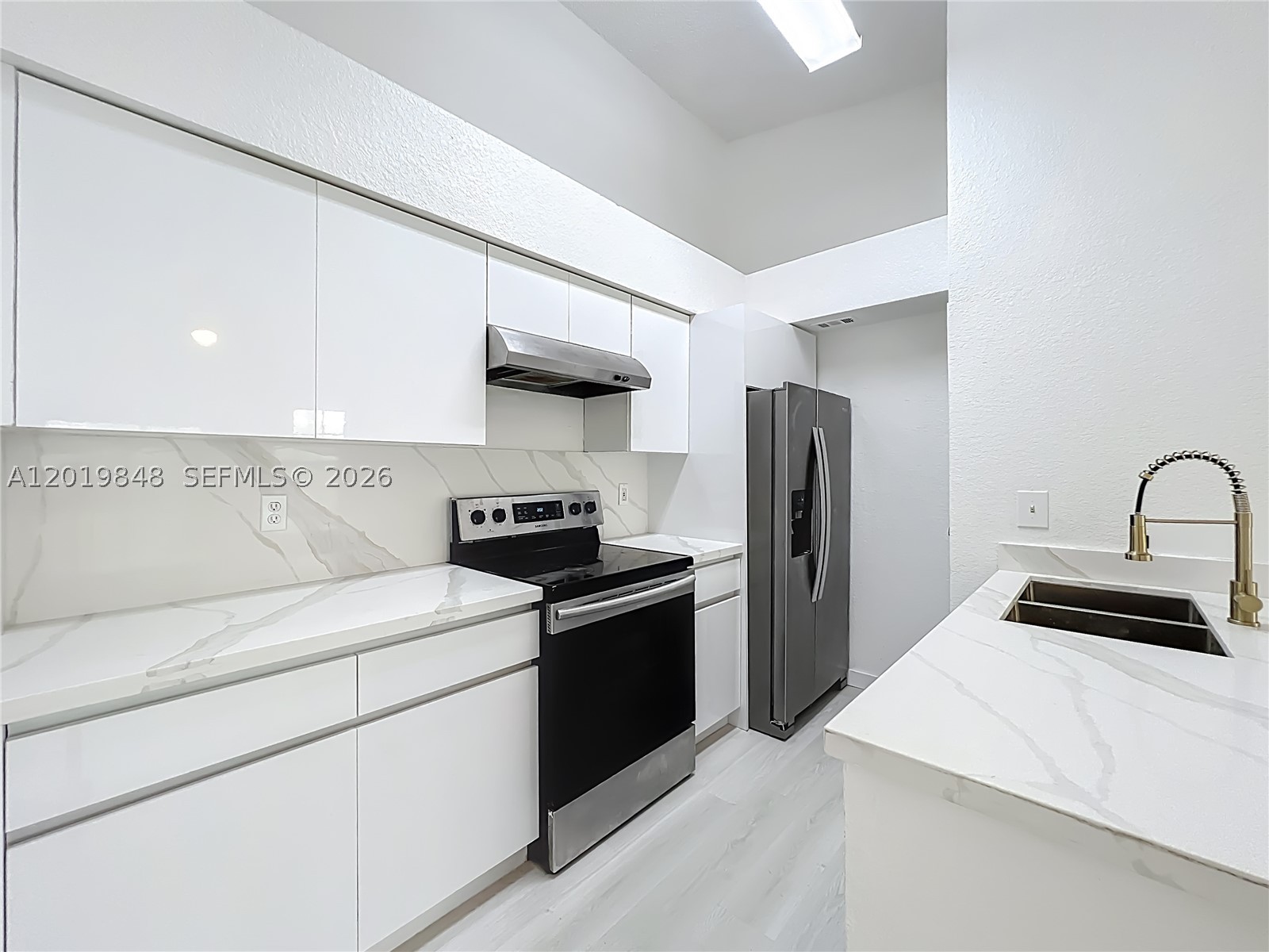 2225 Metropolitan Way 1225 — photo