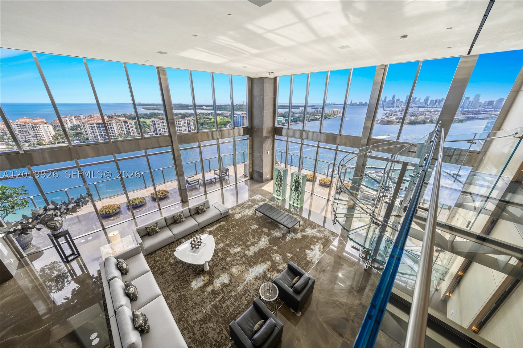 800 S Pointe Dr Penthouse 2204 — photo
