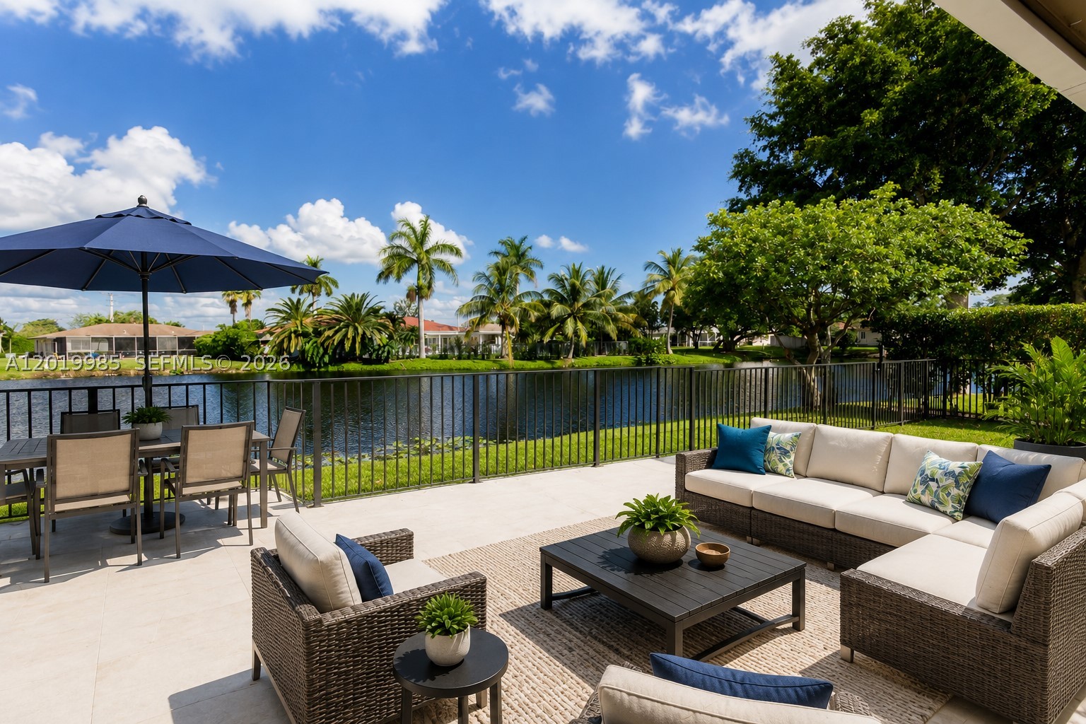 16641 Royal Poinciana Dr — photo
