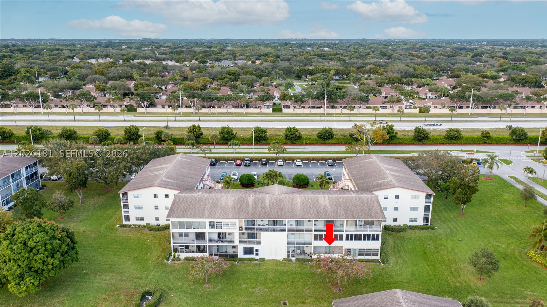 303 Preston H 303 — photo