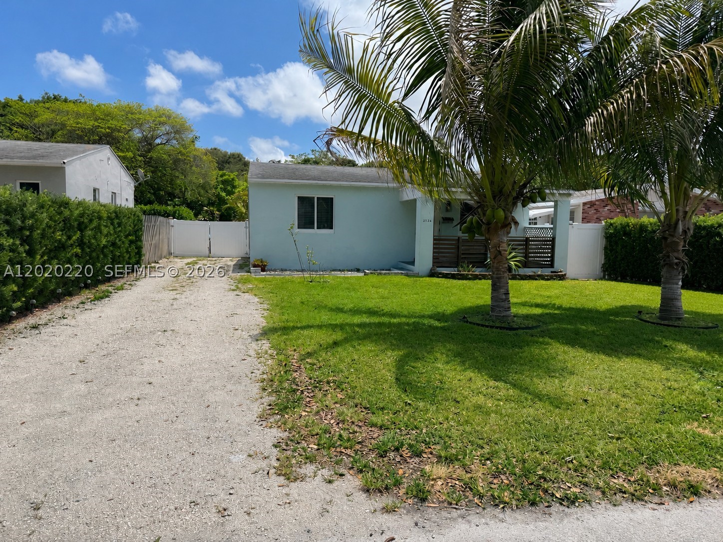 2726 Taylor St — photo