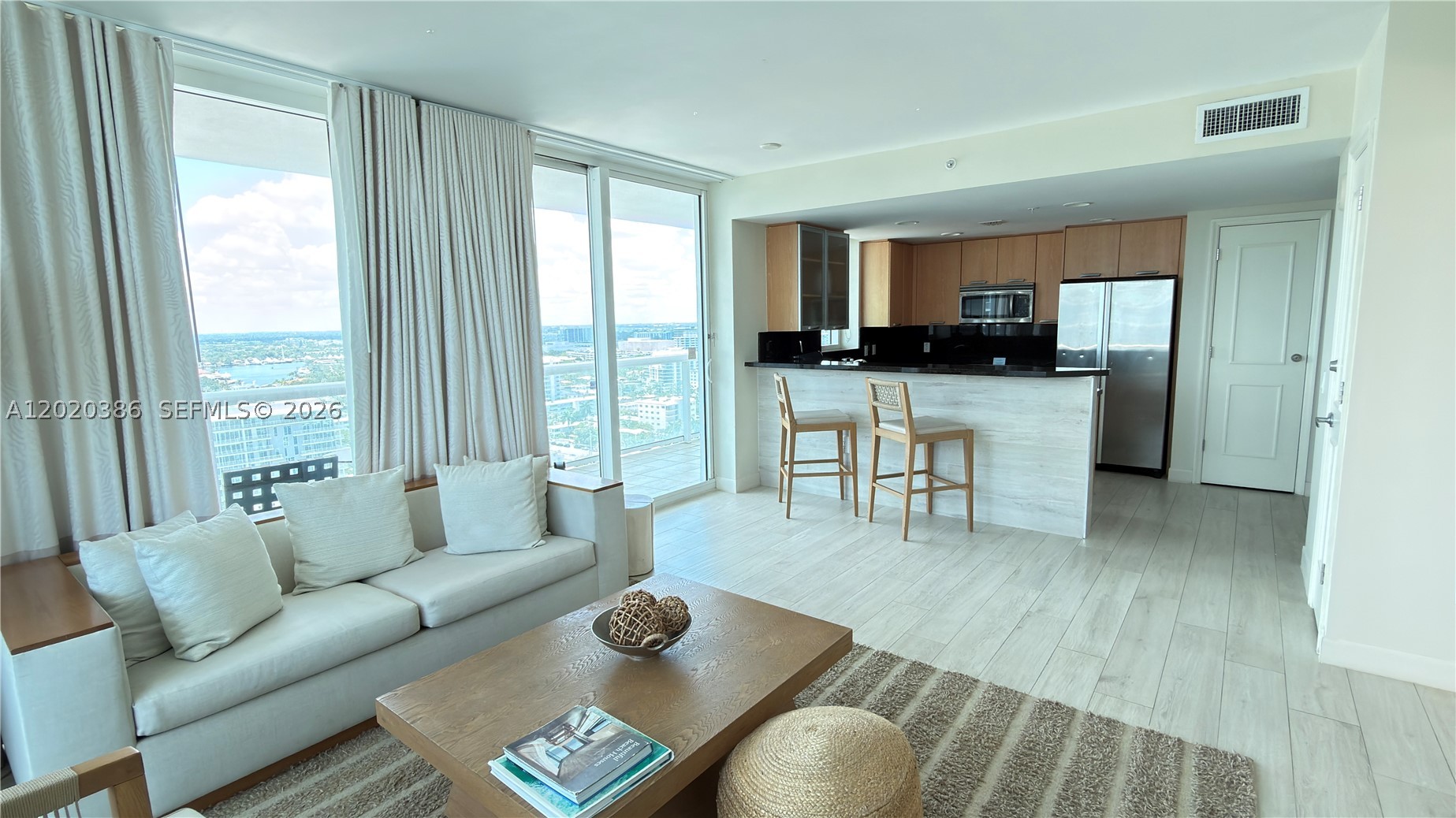 505 N Fort Lauderdale Beach Blvd 2201 — photo
