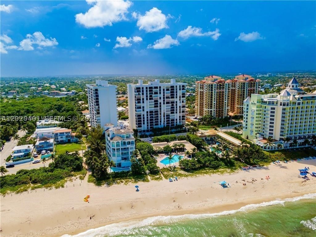 1901 N Ocean Blvd 4D — photo