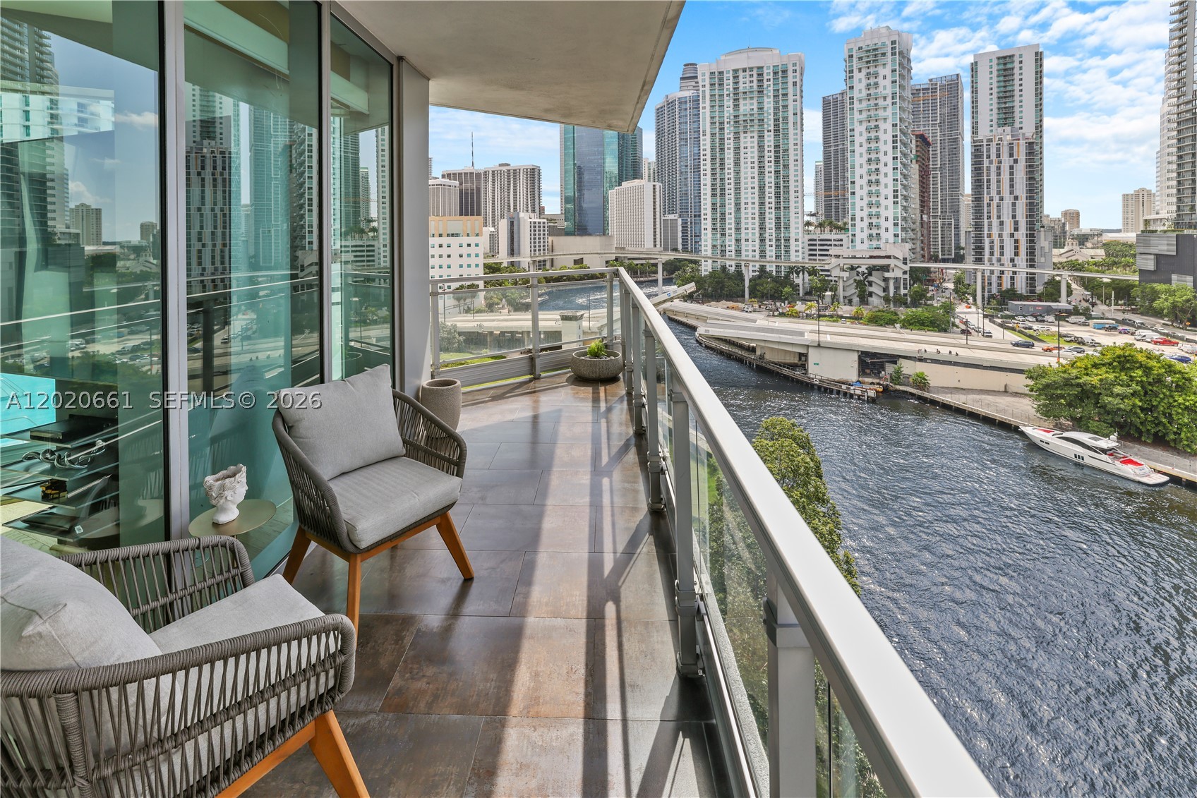 92 SW 3rd St 1201 — photo