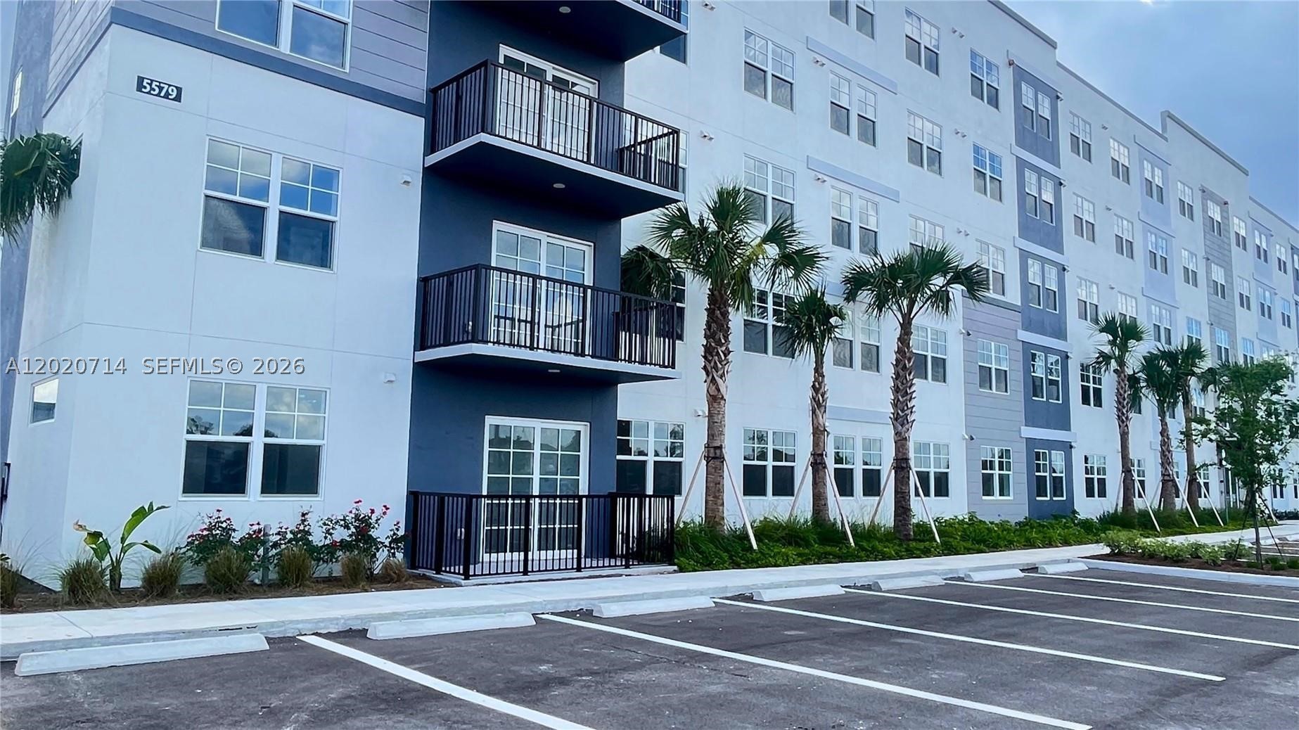 5579 Millenia Park Blvd 502 — photo