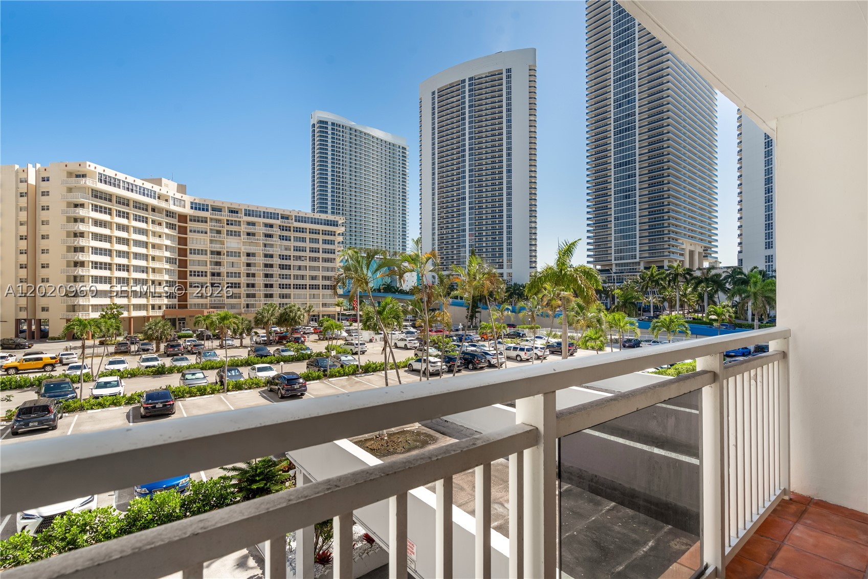 1849 S Ocean Dr 305 — photo
