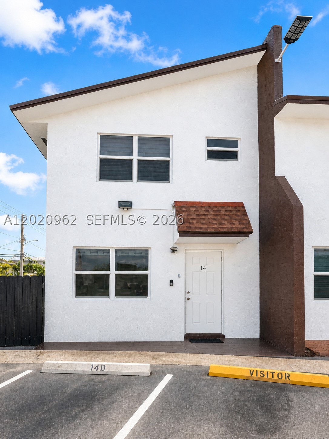 401 SW 109th Ave 14 — photo