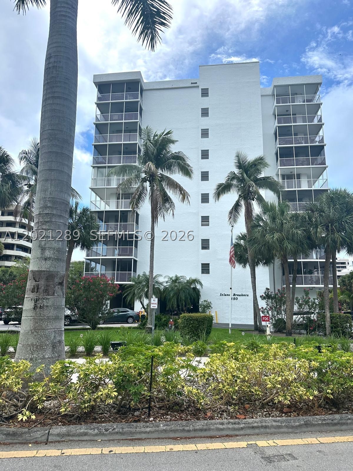 150 Ocean Lane Dr 2a — photo